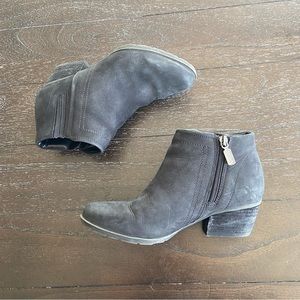 Blondo‎ Valli 2.0 Waterproof Suede Bootie Black Size 6.5